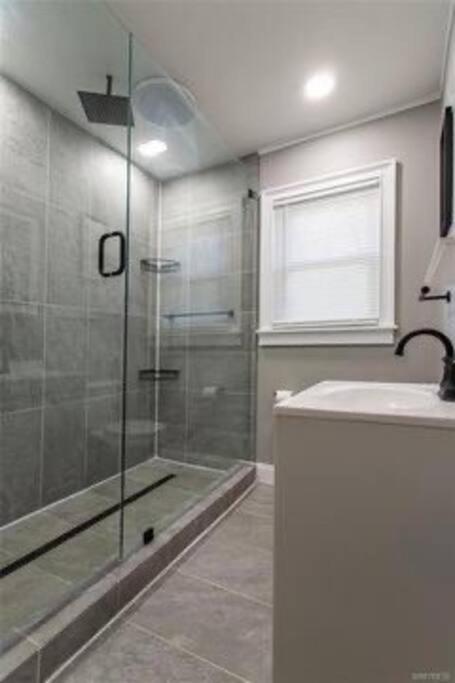 Home Away From Home On Lasalle - 3 Bd 2 Bth Slps 6 Niagara Falls Exterior photo